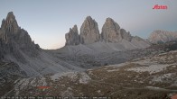 Archived image Webcam Dolomites South Tyrol: Mountain Hut Antonio Locatelli 05:00