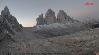 Archiv Foto Webcam Blick auf die 3 Zinnen von der Dreizinnenhütte 06:00