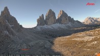Archiv Foto Webcam Blick auf die 3 Zinnen von der Dreizinnenhütte 07:00