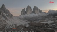 Archiv Foto Webcam Blick auf die 3 Zinnen von der Dreizinnenhütte 17:00