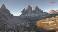Archiv Foto Webcam Blick auf die 3 Zinnen von der Dreizinnenhütte 07:00