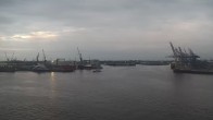 Archiv Foto Webcam Hamburg: An der Elbe 19:00