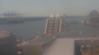 Archiv Foto Webcam Hamburg: An der Elbe 11:00