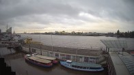 Archived image Webcam Hamburg: Cargo bridges 06:00