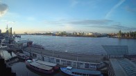 Archived image Webcam Hamburg: Cargo bridges 00:00