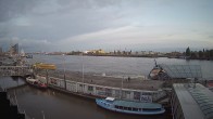 Archived image Webcam Hamburg: Cargo bridges 19:00