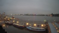 Archived image Webcam Hamburg: Cargo bridges 05:00