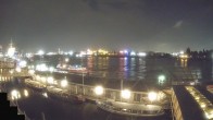 Archived image Webcam Hamburg: Cargo bridges 19:00