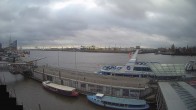 Archiv Foto Webcam Hamburg: Landungsbrücken 11:00