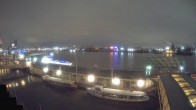 Archiv Foto Webcam Hamburg: Landungsbrücken 05:00