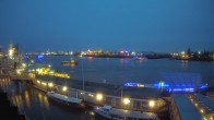 Archiv Foto Webcam Hamburg: Landungsbrücken 15:00