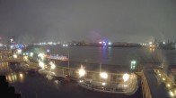 Archiv Foto Webcam Hamburg: Landungsbrücken 06:00