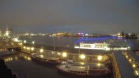 Archiv Foto Webcam Hamburg: Landungsbrücken 15:00