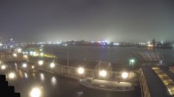 Archived image Webcam Hamburg: Cargo bridges 06:00