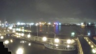 Archived image Webcam Hamburg: Cargo bridges 17:00