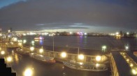 Archived image Webcam Hamburg: Cargo bridges 06:00