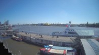 Archiv Foto Webcam Hamburg: Landungsbrücken 13:00