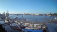 Archiv Foto Webcam Hamburg: Landungsbrücken 06:00
