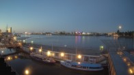 Archiv Foto Webcam Hamburg: Landungsbrücken 03:00