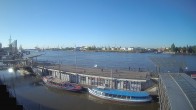 Archiv Foto Webcam Hamburg: Landungsbrücken 06:00