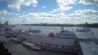 Archiv Foto Webcam Hamburg: Landungsbrücken 13:00