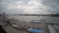 Archiv Foto Webcam Hamburg: Landungsbrücken 11:00