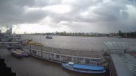 Archiv Foto Webcam Hamburg: Landungsbrücken 07:00