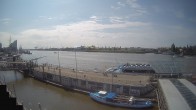 Archiv Foto Webcam Hamburg: Landungsbrücken 09:00
