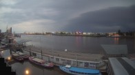 Archiv Foto Webcam Hamburg: Landungsbrücken 03:00