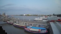 Archiv Foto Webcam Hamburg: Landungsbrücken 19:00