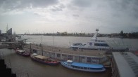 Archiv Foto Webcam Hamburg: Landungsbrücken 09:00