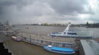 Archiv Foto Webcam Hamburg: Landungsbrücken 11:00