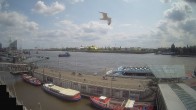 Archiv Foto Webcam Hamburg: Landungsbrücken 13:00
