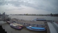 Archiv Foto Webcam Hamburg: Landungsbrücken 09:00