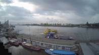 Archiv Foto Webcam Hamburg: Landungsbrücken 05:00