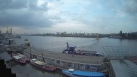 Archiv Foto Webcam Hamburg: Landungsbrücken 06:00