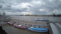 Archiv Foto Webcam Hamburg: Landungsbrücken 11:00