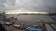 Archived image Webcam Hamburg: Cargo bridges 19:00