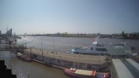 Archiv Foto Webcam Hamburg: Landungsbrücken 09:00
