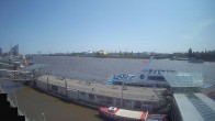 Archiv Foto Webcam Hamburg: Landungsbrücken 13:00