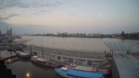 Archiv Foto Webcam Hamburg: Landungsbrücken 03:00