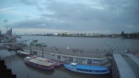 Archiv Foto Webcam Hamburg: Landungsbrücken 19:00