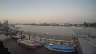 Archiv Foto Webcam Hamburg: Landungsbrücken 03:00