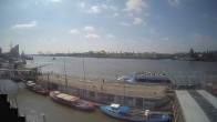 Archiv Foto Webcam Hamburg: Landungsbrücken 09:00