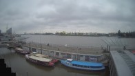 Archiv Foto Webcam Hamburg: Landungsbrücken 06:00