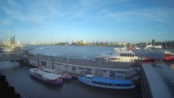 Archiv Foto Webcam Hamburg: Landungsbrücken 19:00