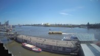 Archiv Foto Webcam Hamburg: Landungsbrücken 13:00