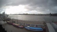 Archiv Foto Webcam Hamburg: Landungsbrücken 06:00