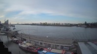Archiv Foto Webcam Hamburg: Landungsbrücken 06:00