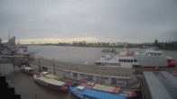 Archiv Foto Webcam Hamburg: Landungsbrücken 07:00